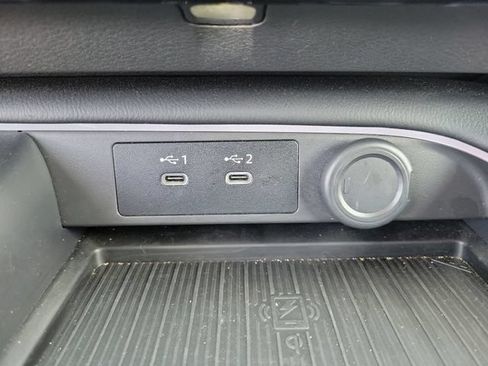 Used 2026 Nissan Sentra SR w/ Floor Mat Package FWD image 20
