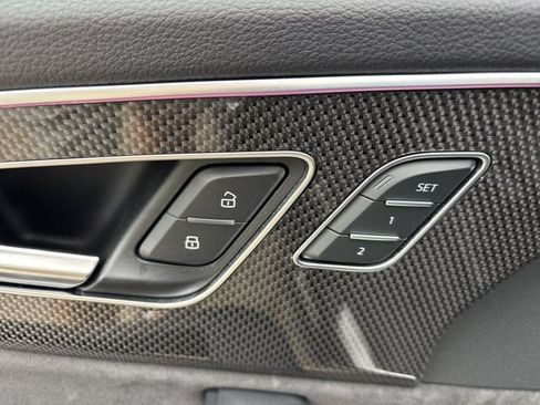 Used 2022 Audi SQ7 Prestige w/ Prestige Package AWD/4WD image 24