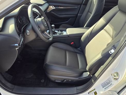 New 2026 MAZDA MAZDA3 2.5 S Hatchback w/ Premium Pkg image 16