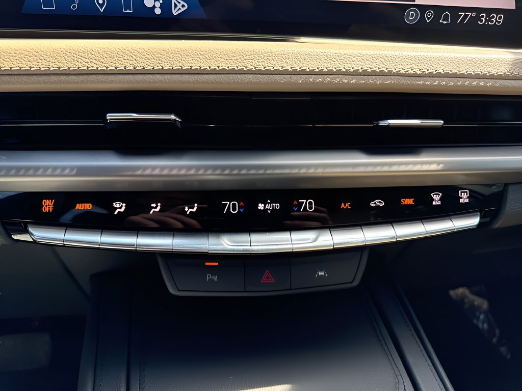 Used 2024 Cadillac XT4 Luxury FWD image 21