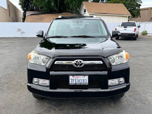 Used 2011 Toyota 4Runner Limited AWD/4WD image 2