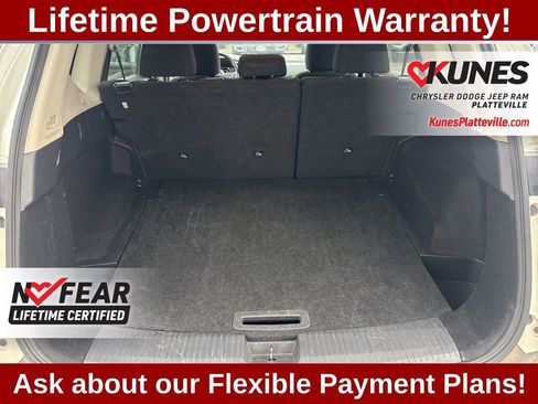 Used 2023 Nissan Rogue S image 15