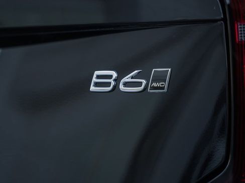 New 2026 Volvo XC90 B6 Ultra w/ Protection Package image 9