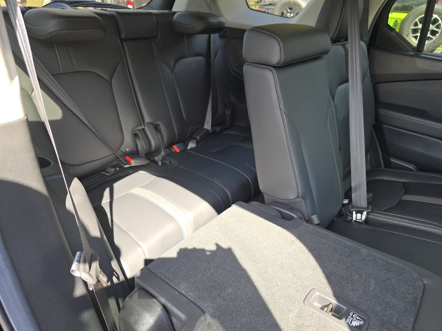 Used 2025 Honda Pilot EX-L image 22