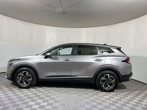Used 2024 Kia Sportage LX image 5