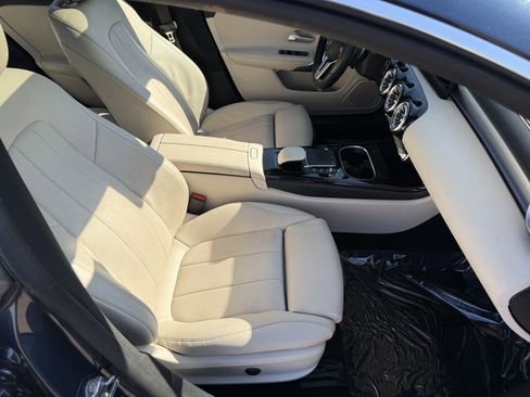 Used 2022 Mercedes-Benz CLA 250 image 39