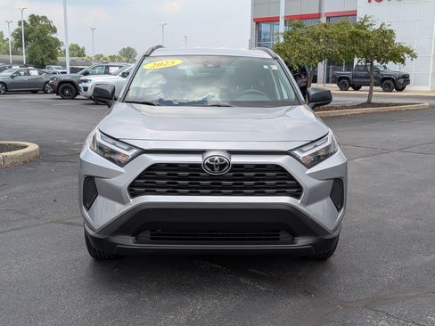 Certified 2025 Toyota RAV4 LE AWD/4WD image 2