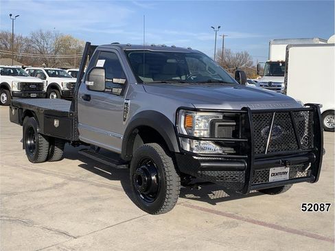 Used 2020 Ford F450 XL w/ Power Equipment Group image 3