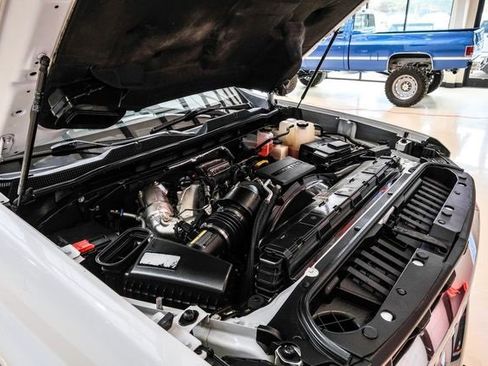 Used 2021 Chevrolet Silverado 3500 LT image 46