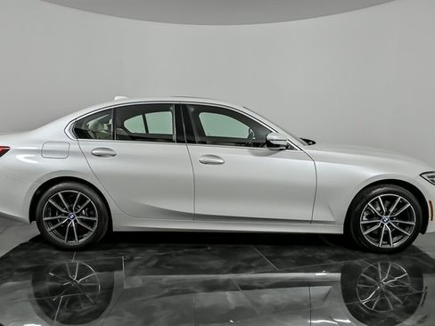 Used 2020 BMW 330i xDrive Sedan w/ Convenience Package AWD/4WD image 10