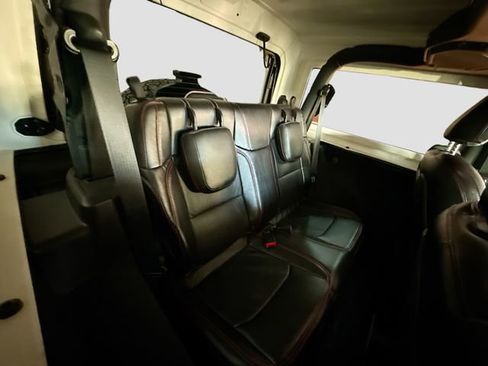 Used 2018 Jeep Wrangler Rubicon image 25