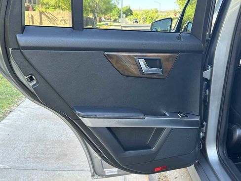 Used 2015 Mercedes-Benz GLK 350 2WD image 41