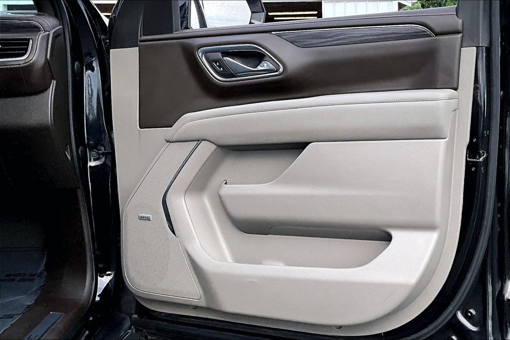 Used 2023 GMC Yukon SLT AWD/4WD image 29