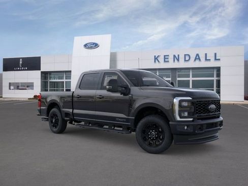 New 2025 Ford F250 XLT w/ Black Appearance Package image 7