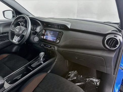 Used 2024 Nissan Kicks SR w/ Interior Electronics Package FWD image 26