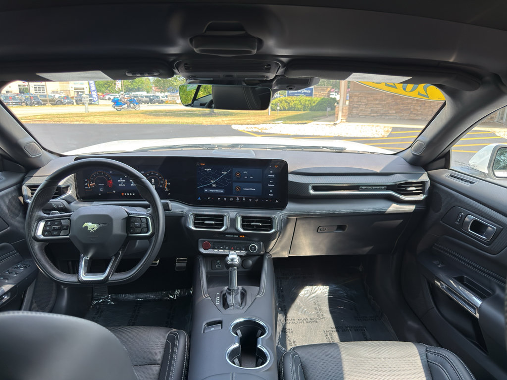 Used 2025 Ford Mustang GT Premium RWD image 23