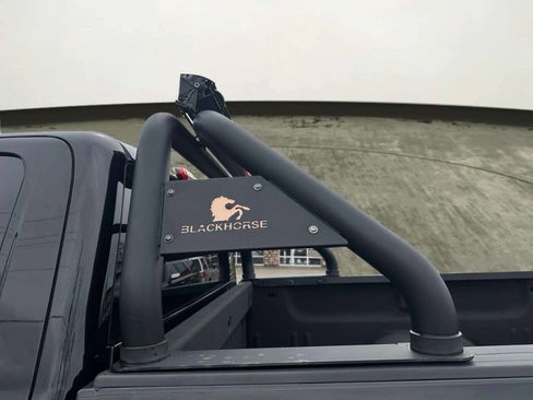 Used 2018 Chevrolet Silverado 1500 LT AWD/4WD image 32