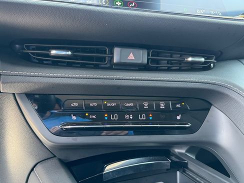 Used 2023 Buick Envision Preferred FWD image 22