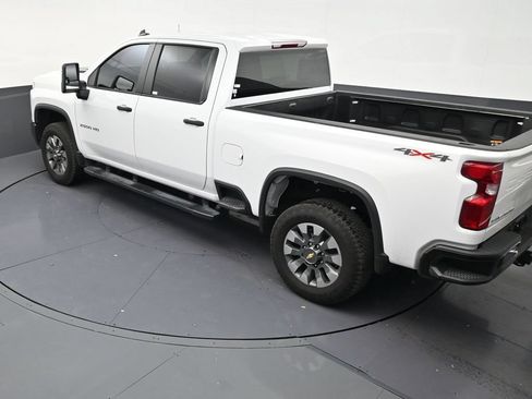 Used 2025 Chevrolet Silverado 2500 Custom w/ Custom Value Package AWD/4WD image 14