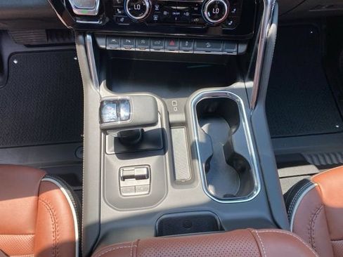 New 2025 GMC Sierra 1500 Denali Ultimate image 18