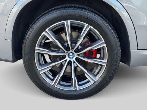 Used 2026 BMW X5 xDrive40i w/ M Sport Package AWD/4WD image 8
