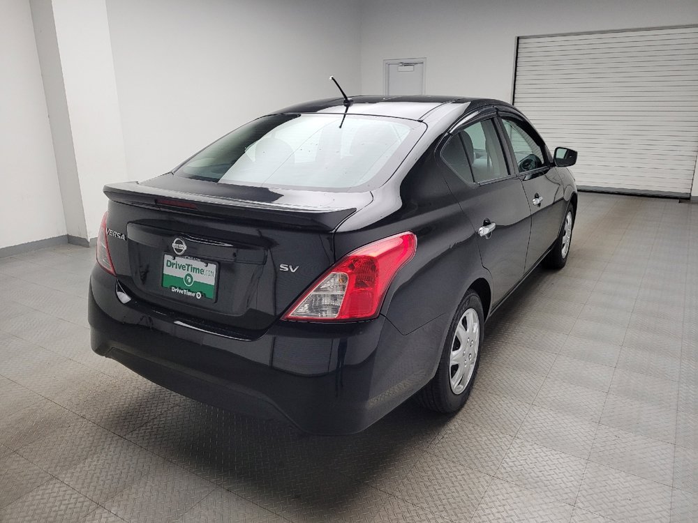 Used 2018 Nissan Versa SV FWD image 9