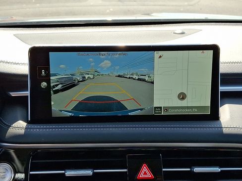 Used 2025 Genesis G70 2.5T image 18