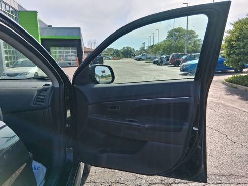 Used 2015 Mitsubishi Outlander Sport ES FWD image 11