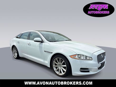 Used 2013 Jaguar XJ AWD image 1