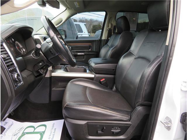 Used 2017 RAM 1500 Laramie AWD/4WD image 4