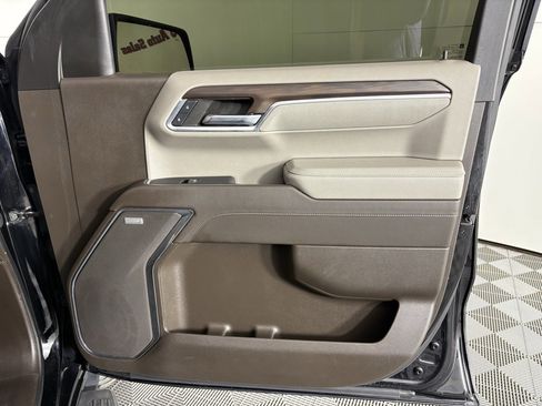 Used 2024 GMC Sierra 1500 SLT w/ SLT Premium Plus Package image 36