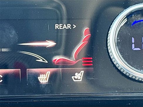 Used 2022 Genesis GV80 2.5T w/ Prestige Package 05 image 23