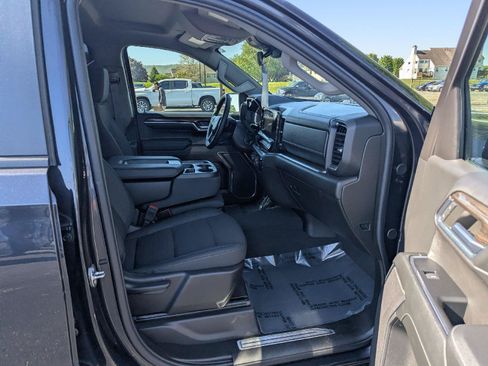 Used 2024 Chevrolet Silverado 1500 LT AWD/4WD image 31