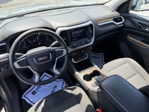 Used 2023 GMC Acadia SLE FWD image 11