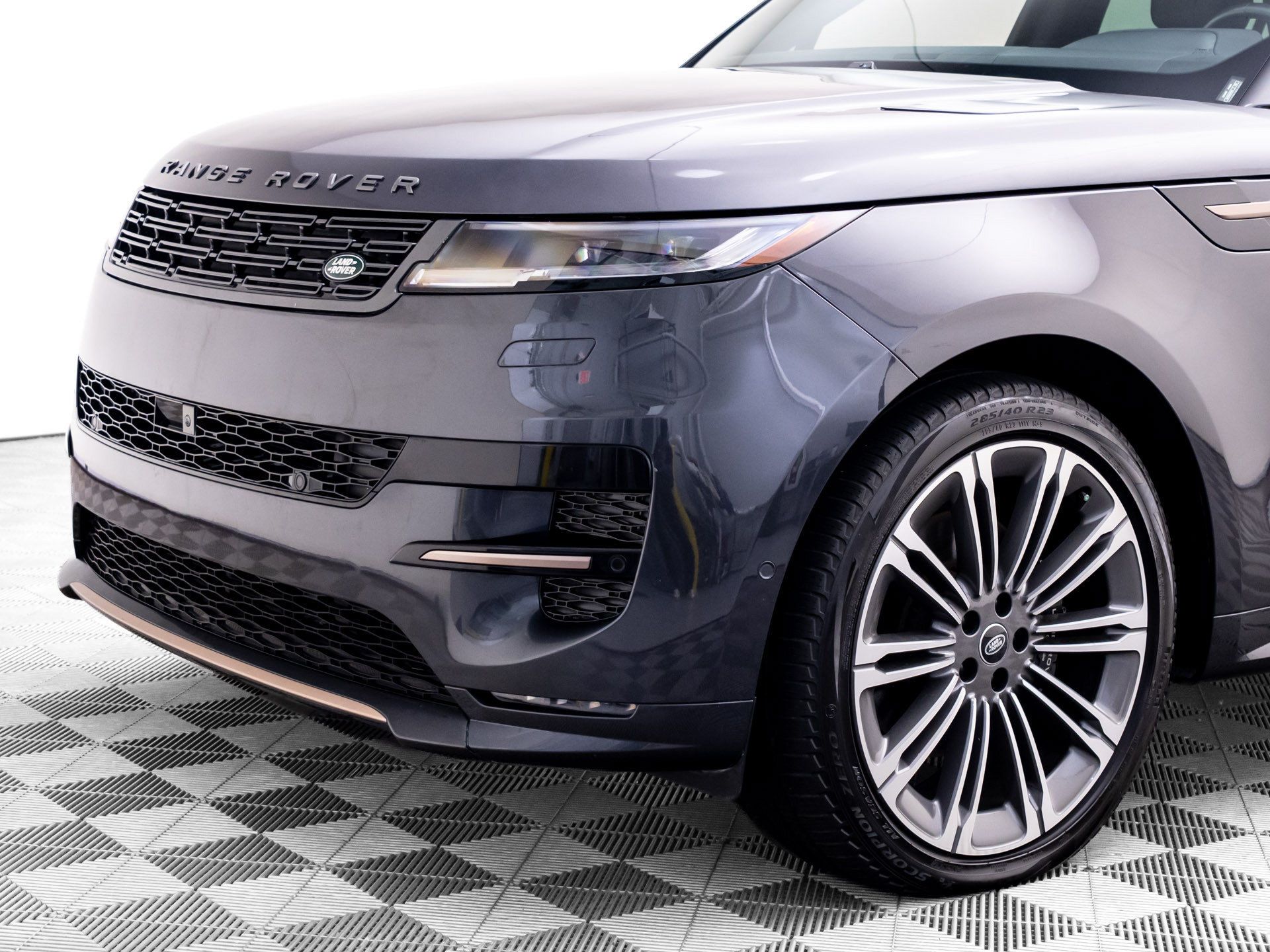 Used 2024 Land Rover Range Rover Sport Dynamic SE AWD/4WD image 34