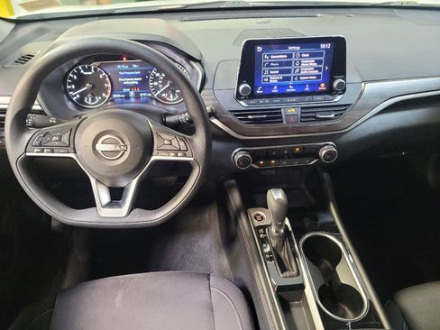 Used 2023 Nissan Altima 2.5 SV FWD image 22