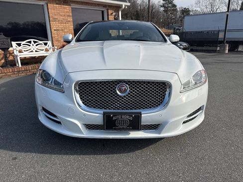 Used 2015 Jaguar XJ AWD image 4
