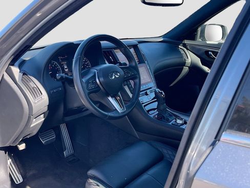 Used 2018 INFINITI Q50 Red Sport 400 w/ Cargo Package (L95) RWD image 9