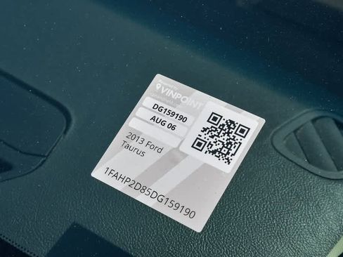 Used 2013 Ford Taurus SE image 29