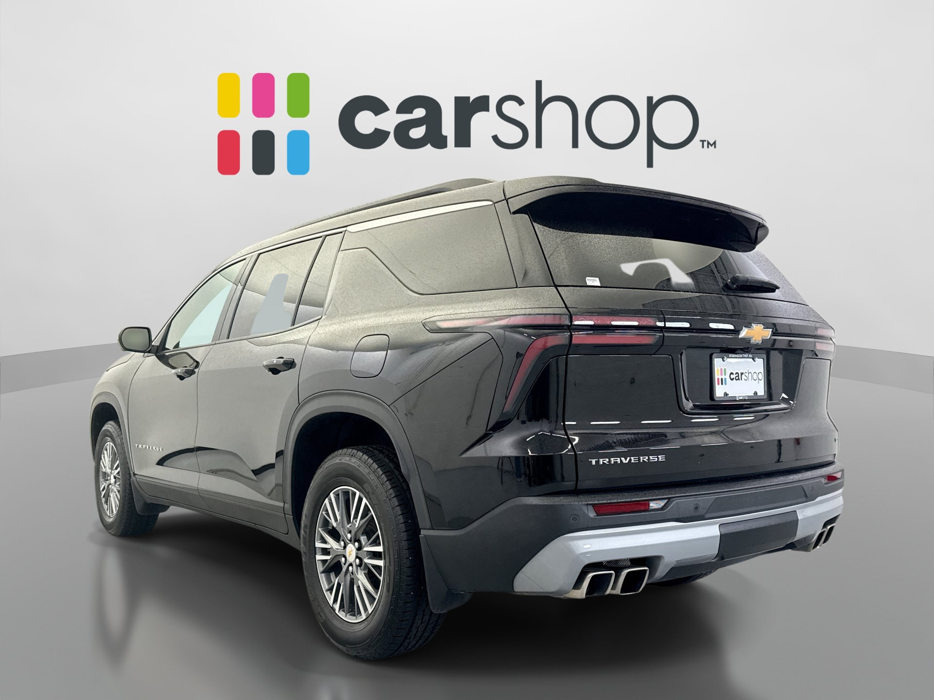 Used 2024 Chevrolet Traverse LT FWD image 3