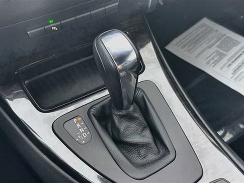 Used 2011 BMW 328i Convertible RWD image 17