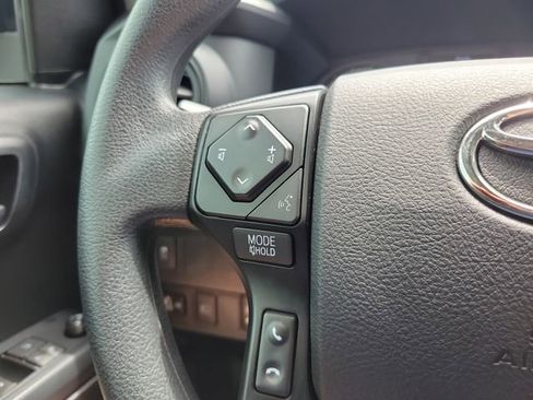 Used 2022 Toyota Tacoma SR AWD/4WD image 20