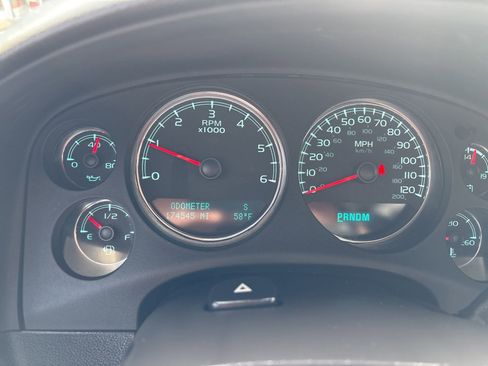 Used 2013 GMC Yukon XL SLT image 24