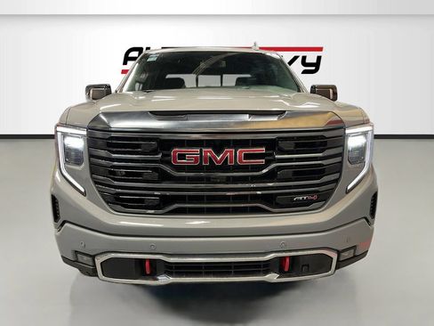 Used 2024 GMC Sierra 1500 AT4 w/ AT4 Carbonpro Edition AWD/4WD image 2