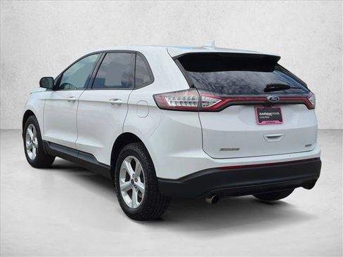 Used 2018 Ford Edge SE FWD image 8