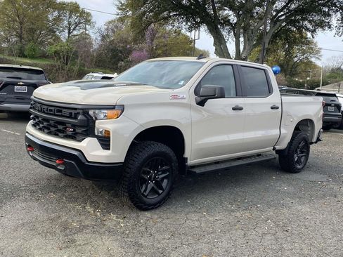 New 2026 Chevrolet Silverado 1500 Custom Trail Boss AWD/4WD image 3