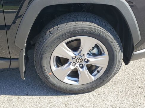 Certified 2025 Toyota RAV4 XLE w/ Convenience Package image 6