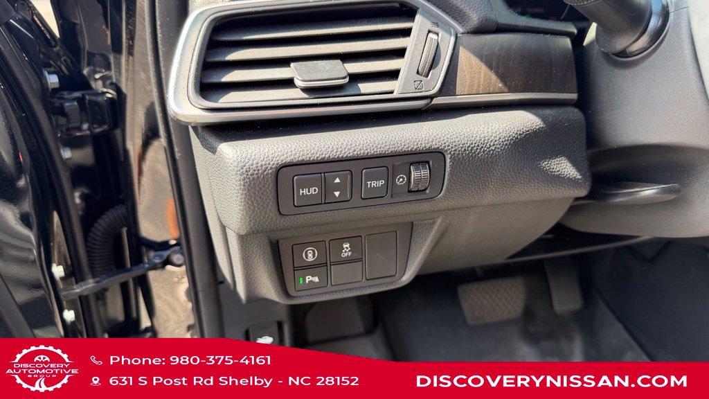 Used 2020 Honda Accord Touring image 11