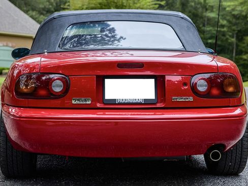Used 1990 MAZDA MX-5 Miata RWD image 15