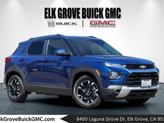 Used 2023 Chevrolet TrailBlazer LT image 1